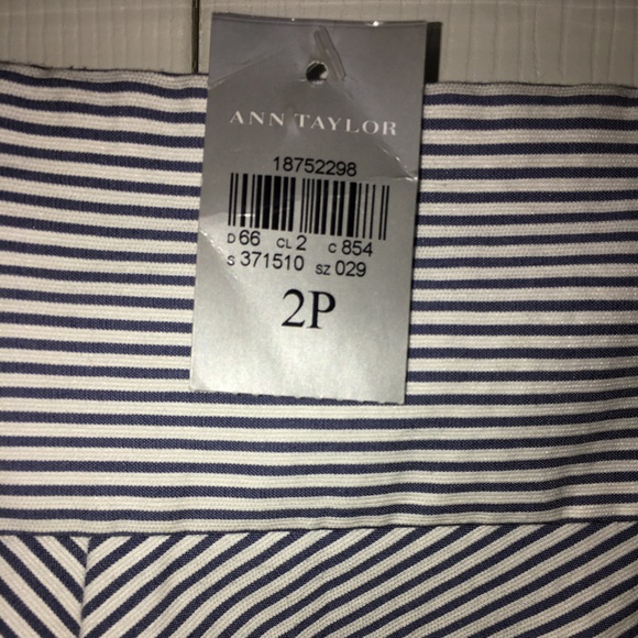 🆕ANN TAYLOR PETITE LINED SKIRT IN BLUE AND WHITE - Picture 2 of 8